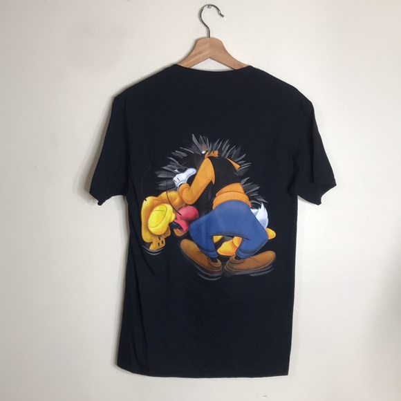 Disney Mickey and Friends Black Short SleeveT-Shirt wrap around print size S - Picture 2 of 10